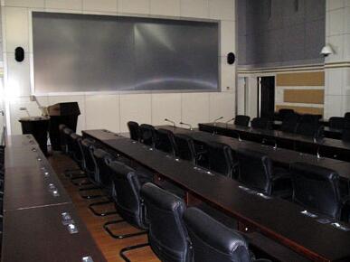 如何實現(xiàn)遠(yuǎn)程控制視頻會議攝像頭