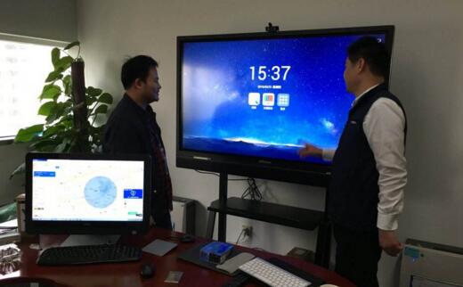 智能會議平板，現(xiàn)代會議室解決方案